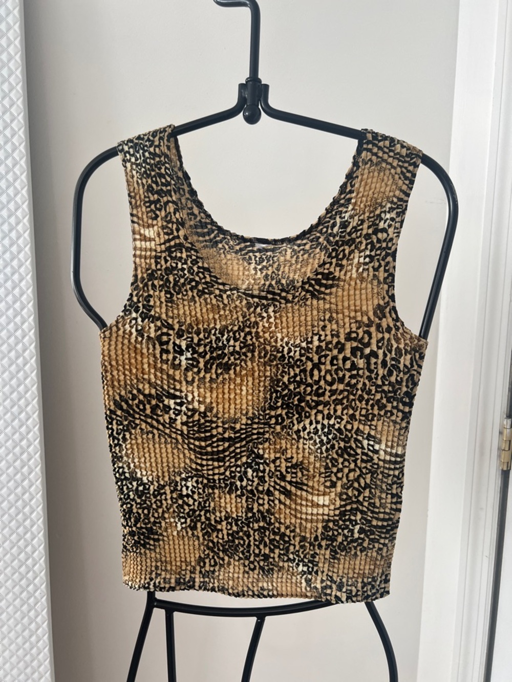 Crinkle pleated animal-Print Ribbed Tank Top